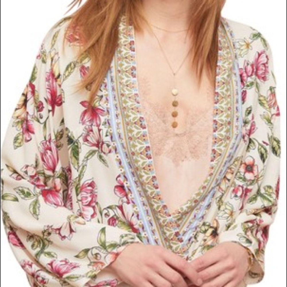 EUC! Anthro Floral Kimono OS - Picture 3 of 11